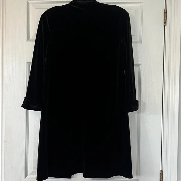 Have Black velvet cardigan - Picture 3 of 3